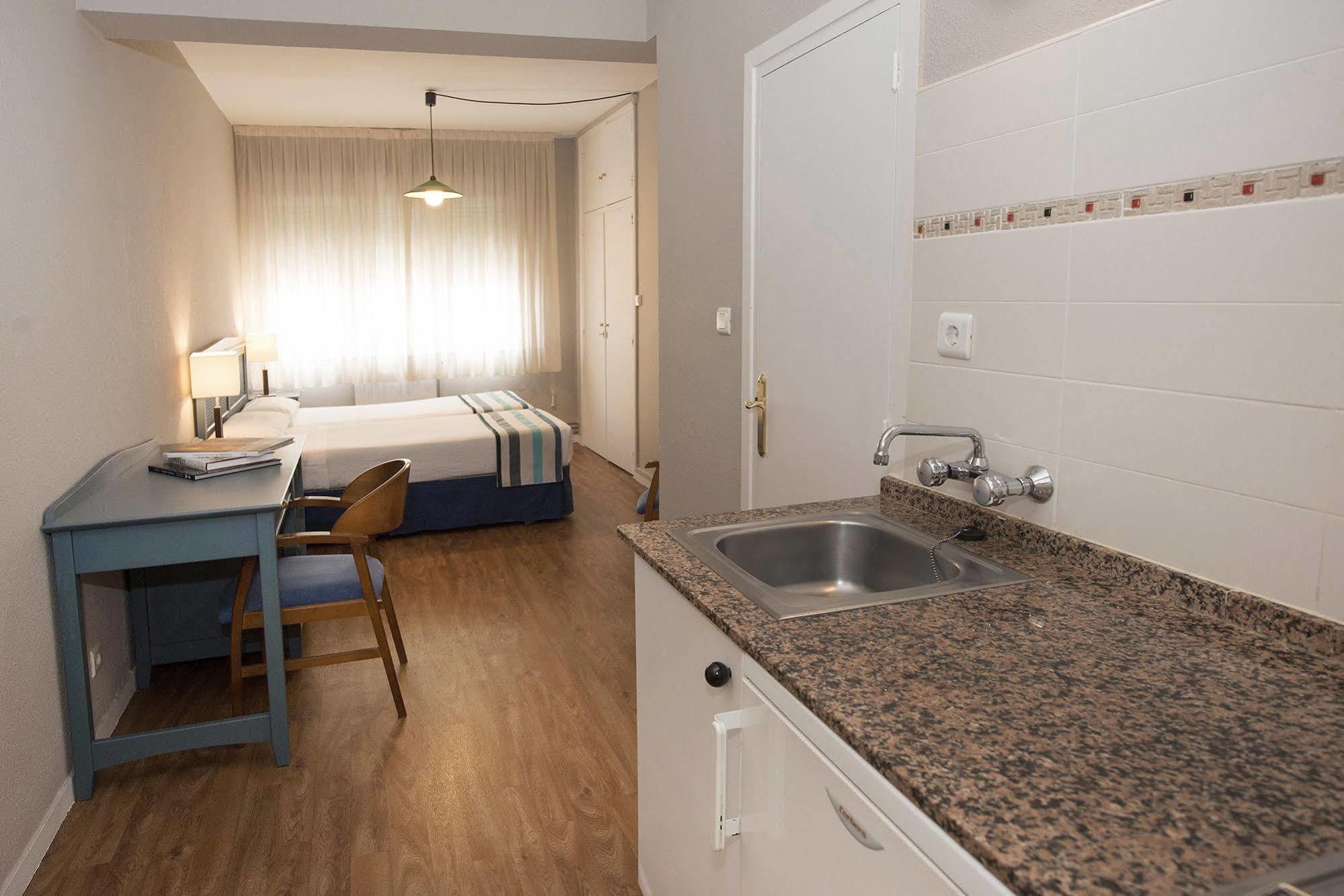 Estudios Aranzazu Σανταντέρ Εξωτερικό φωτογραφία